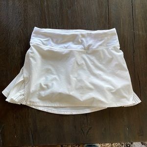 Lululemon Skirt !
